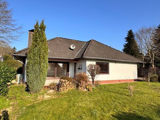 Einfamilienhaus zum Kauf 300.000 € 4 Zimmer 134 m² 941 m² Grundstück Varel Varel 26316