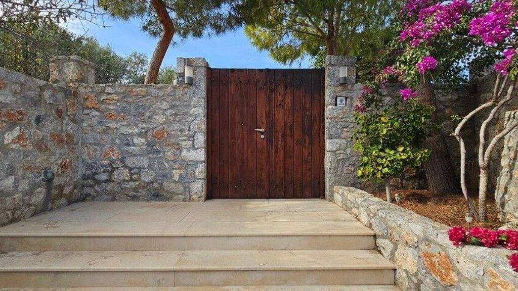 Einfamilienhaus zum Kauf 850.000 € 4 Zimmer 262 m² 1.270 m² Grundstück Kreta