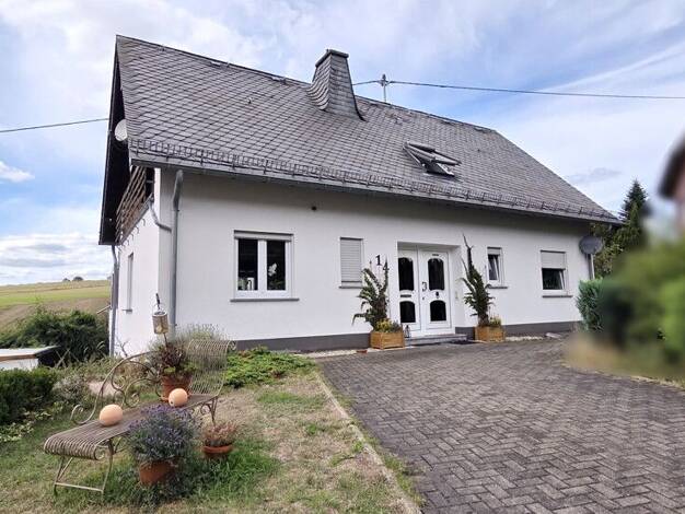 Einfamilienhaus zum Kauf 459.000 € 6 Zimmer 166 m² 2.035 m² Grundstück Neuhof Landkern 56814