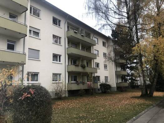 Wohnung zur Miete 890 € 2 Zimmer 69 m² 3. Geschoss frei ab sofort Beethovenstr.76 Singen Singen (Hohentwiel) 78224