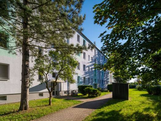 Wohnung zur Miete 373 € 3 Zimmer 58,6 m² 2. Geschoss frei ab 01.11.2026 Reinefarthstraße 94 Merseburg Merseburg 06217