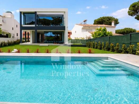 Haus zum Kauf 2.950.000 € 236 m² 458 m² Grundstück Quarteira 8125-507