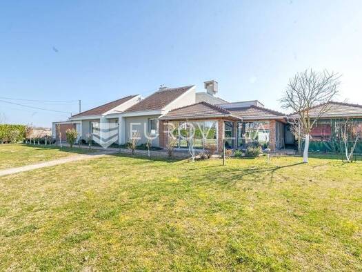 Haus zum Kauf 850.000 € 3 Zimmer 240 m² Turopoljska Odra