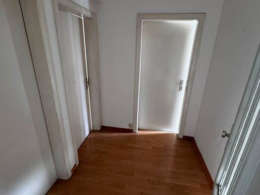 Wohnung zur Miete 525 € 2 Zimmer 70 m² 4. Geschoss frei ab sofort Frankfurter Straße 75 A Süd Südstadt 34121