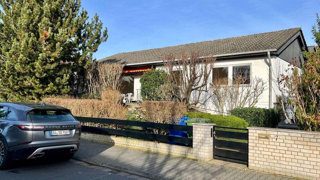 Einfamilienhaus zur Miete 1.950 € 6 Zimmer 176 m² 553 m² Grundstück Dieburg 64807