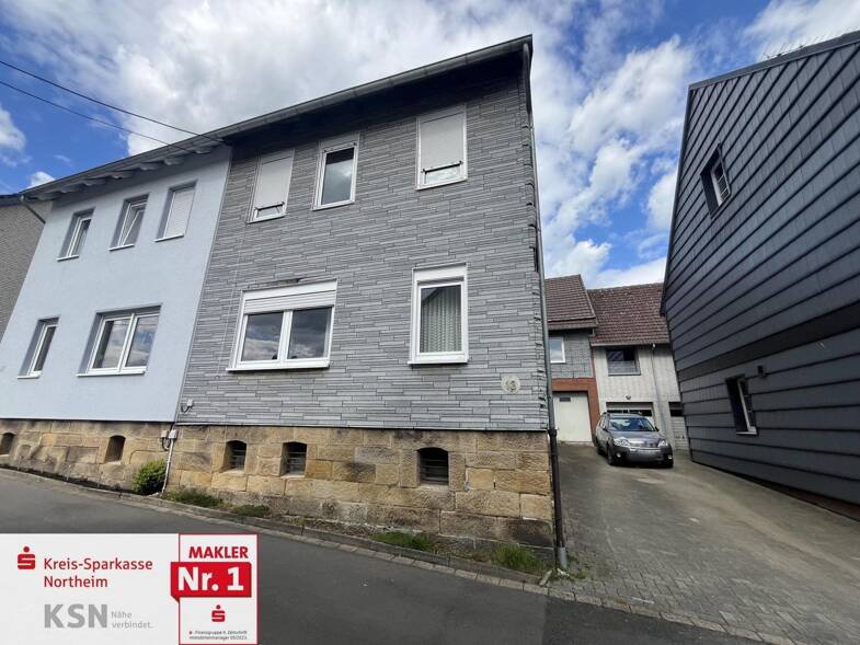 Mehrfamilienhaus zum Kauf 79.000 € 8 Zimmer 200 m² 460 m² Grundstück Schoningen Uslar 37170