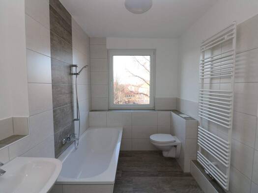 Wohnung zur Miete 389 € 2 Zimmer 56,2 m² 3. Geschoss Karl-Kegel-Straße 30 Freiberg 09599