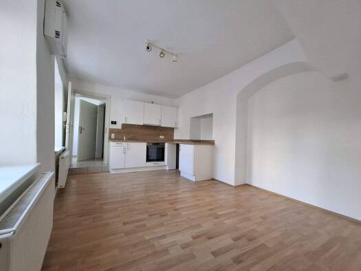 Wohnung zur Miete 273 € 2 Zimmer 39 m² EG Steyr 4400