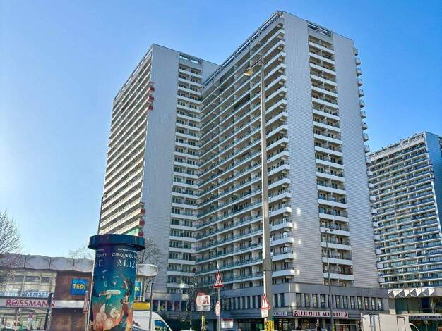 Wohnung zum Kauf 649.000 € 4 Zimmer 98 m² 18. Geschoss frei ab 01.03.2026 Mitte Berlin 10117