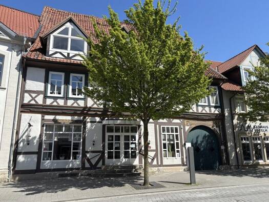 Haus zum Kauf provisionsfrei 409.000 € 324,6 m² 639 m² Grundstück Königslutter Königslutter am Elm 38154