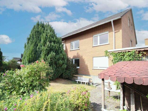Mehrfamilienhaus zum Kauf 389.000 € 8 Zimmer 200,2 m² 560 m² Grundstück Upsprunge Salzkotten 33154