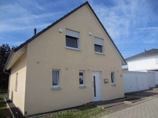 Einfamilienhaus zum Kauf 409.000 € 4 Zimmer 100 m² 353 m² Grundstück Neustadt Neustadt an der Donau / Bad Gögging 93333