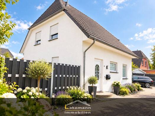 Einfamilienhaus zum Kauf 310.000 € 1 Zimmer frei ab sofort Eystrup Eystrup 27324