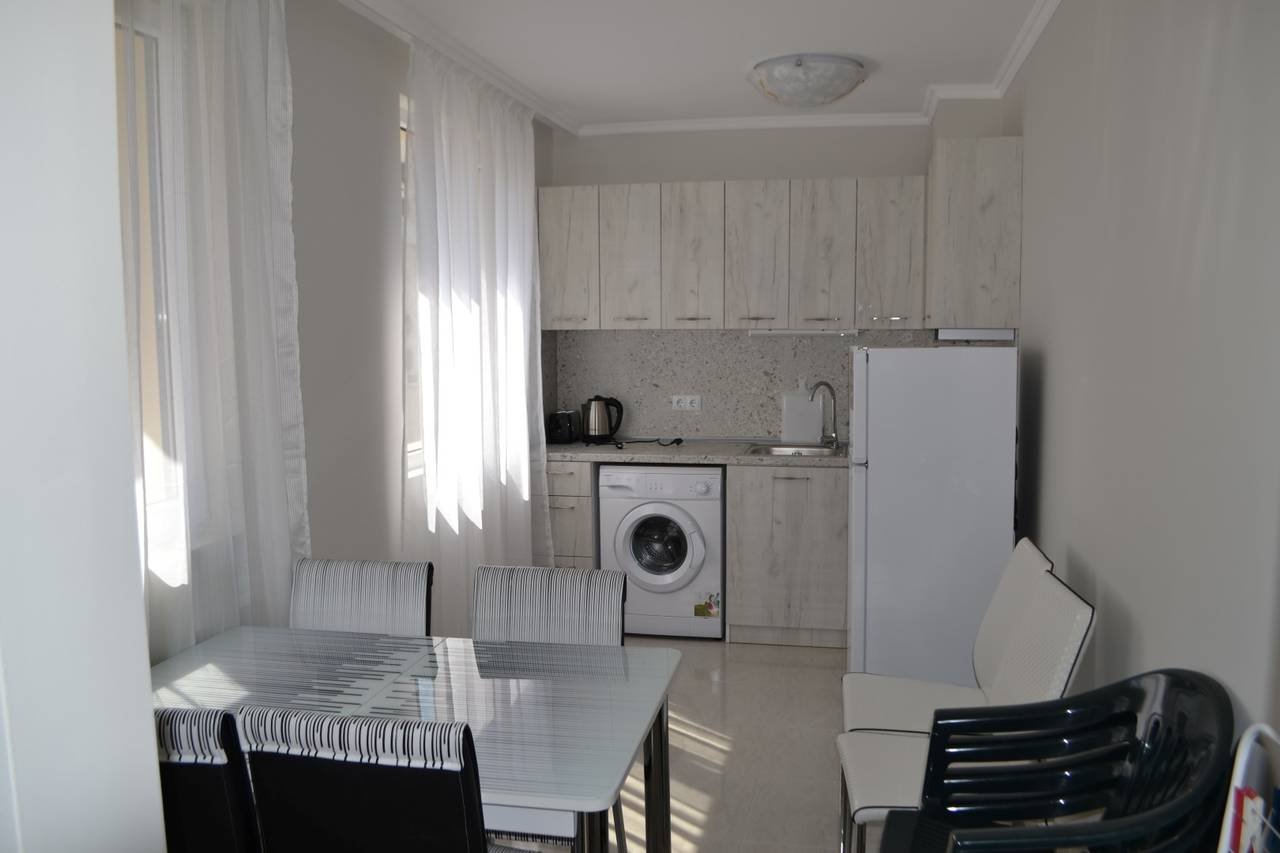 Studio zum Kauf 118.400 € 3 Zimmer 94 m²<br/>Wohnfläche 3.<br/>Geschoss Pomorie 8200