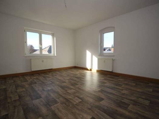 Wohnung zur Miete 389 € 3 Zimmer 67 m² 2. Geschoss frei ab sofort August-Bebel-Straße 1 Syrau Rosenbach/Vogtland 08548