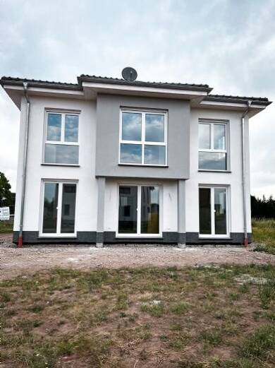 Einfamilienhaus zum Kauf - Neubau provisionsfrei 399.000 € 6 Zimmer 141 m² 610 m² Grundstück frei ab sofort Merseburger Straße Beuna Merseburg 06259