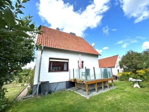 Einfamilienhaus zum Kauf 299.000 € 5 Zimmer 100 m² 1.227 m² Grundstück Ehmen Wolfsburg 38442