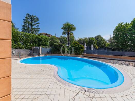 Wohnung zum Kauf 745.000 € 4 Zimmer 124,1 m² 1. Geschoss Desenzano del Garda 25015