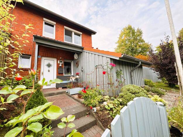 Reihenendhaus zum Kauf 407.000 € 4 Zimmer 96,1 m² 310 m² Grundstück frei ab sofort Russee Kiel 24111