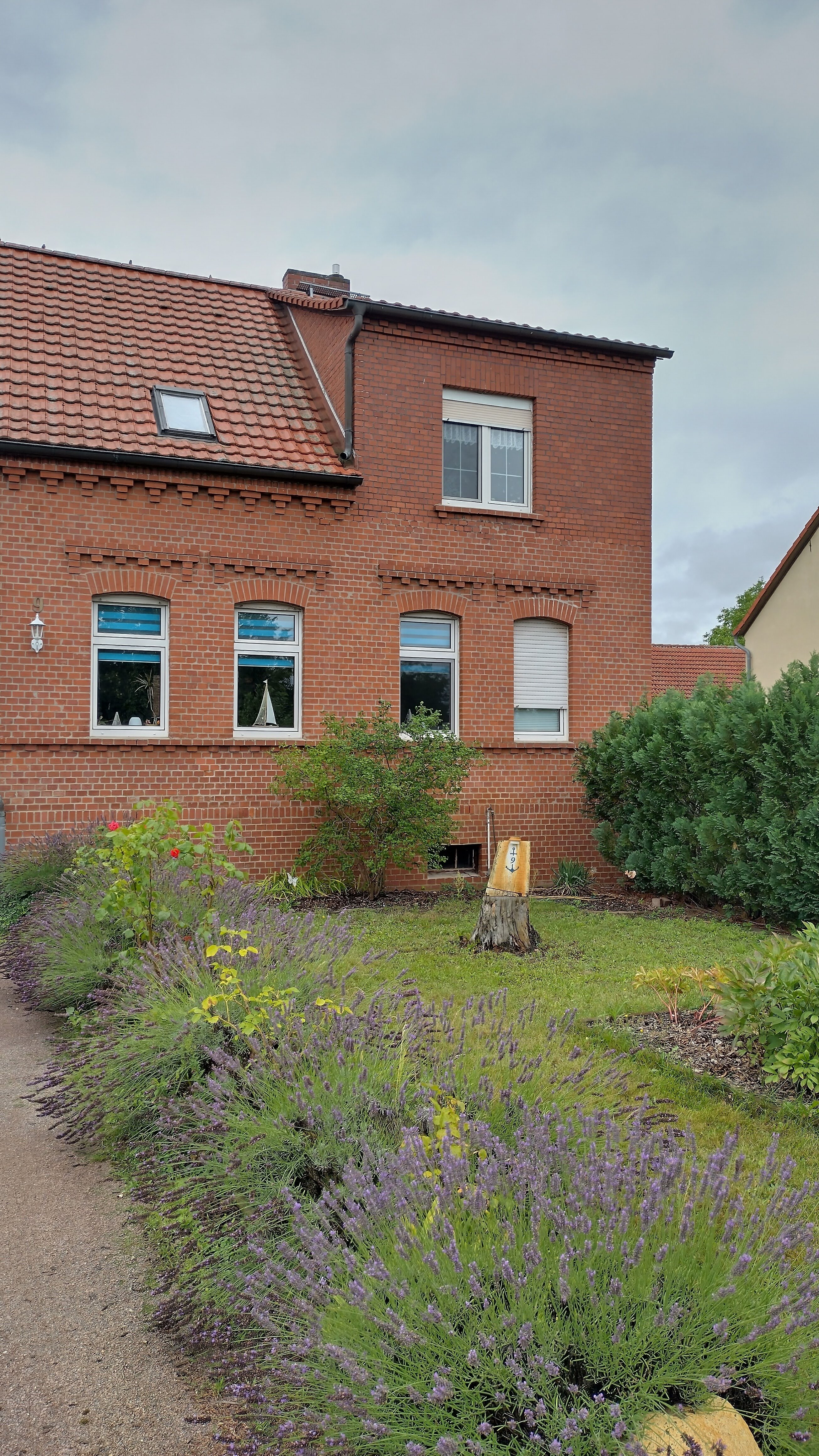 Einfamilienhaus zum Kauf 299.000 € 5 Zimmer 160 m²<br/>Wohnfläche 1.740 m²<br/>Grundstück ab sofort<br/>Verfügbarkeit Elstervorstadt Wittenberg 06886