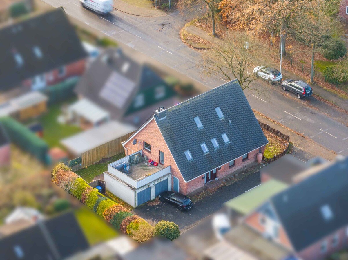 Mehrfamilienhaus zum Kauf 329.000 € 5 Zimmer 180 m²<br/>Wohnfläche 452 m²<br/>Grundstück Rendsburg - Süd Rendsburg 24768