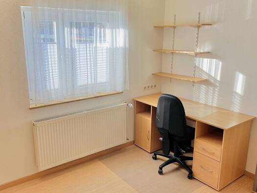 WG-Zimmer zur Miete 450 € 14 m² 2. Geschoss frei ab sofort Burgunderstraße 39 Zuffenhausen Stuttgart 70435