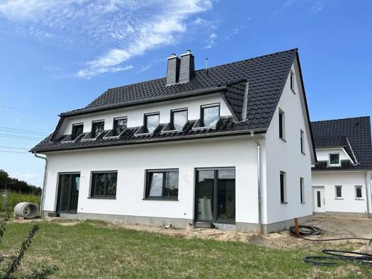 Doppelhaushälfte zum Kauf 299.900 € 4 Zimmer 115 m² 220 m² Grundstück frei ab sofort Biestow Rostock 18059