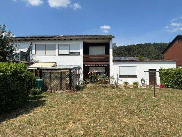Doppelhaushälfte zum Kauf 298.000 € 6 Zimmer 119 m² 624 m² Grundstück frei ab sofort Eichenstraße 18 Marktl Marktl 84533