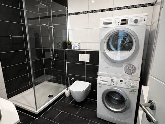 Wohnung zur Miete 1.099 € 3 Zimmer 84 m² Geschoss 4/5 frei ab sofort Linden-Süd Hannover 30449