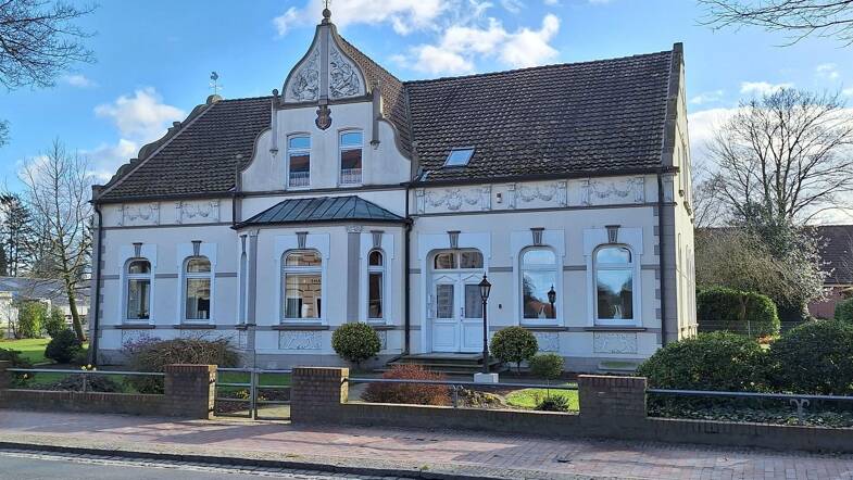 Mehrfamilienhaus zum Kauf provisionsfrei 675.000 € 12 Zimmer 400 m² 3.200 m² Grundstück Emstek Emstek 49685