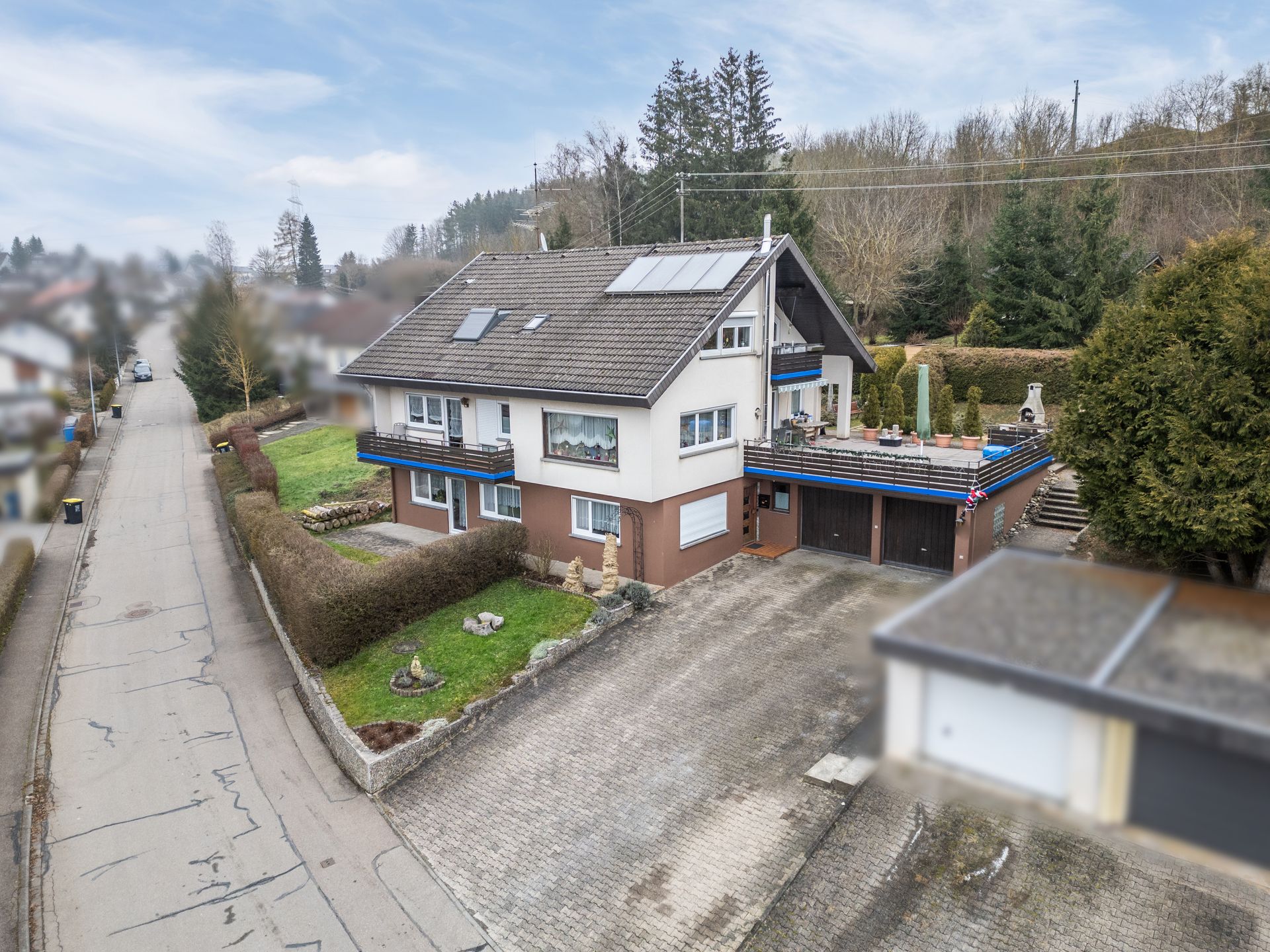 Mehrfamilienhaus zum Kauf 550.000 € 10 Zimmer 277,5 m²<br/>Wohnfläche 878 m²<br/>Grundstück Kirchdorf Brigachtal 78086