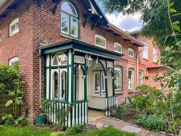 Haus zum Kauf 399.000 € 5 Zimmer 110 m² 1.447 m² Grundstück Esgrus 24402