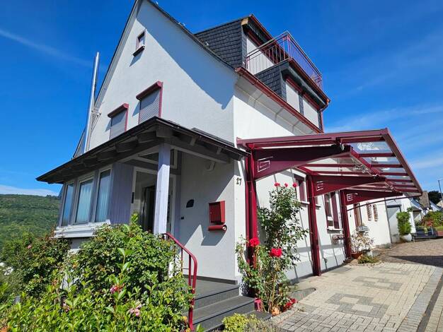 Doppelhaushälfte zum Kauf 345.000 € 4 Zimmer 101 m² 317 m² Grundstück Bullay 56859