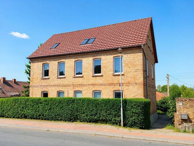 Mehrfamilienhaus zum Kauf 299.000 € 11 Zimmer 301 m² 355 m² Grundstück Teutschenthal 06179