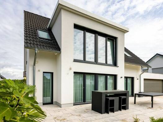 Einfamilienhaus zum Kauf 739.000 € 5 Zimmer 168 m² 521 m² Grundstück frei ab sofort Bei der Schanz 43 Altenburg Jestetten 79798