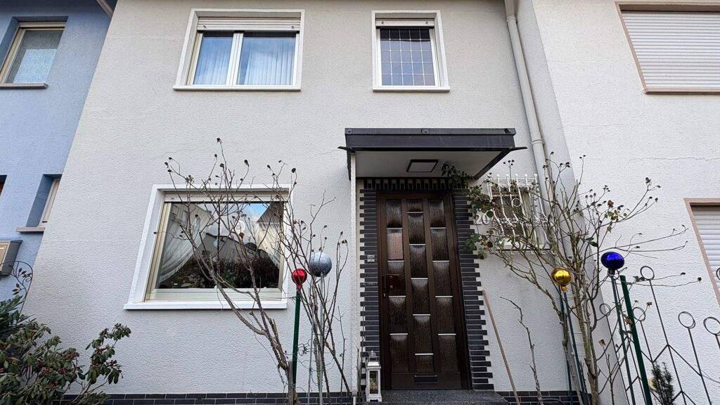 Reihenhaus zum Kauf 429.000 € 5 Zimmer 140 m² 250 m² Grundstück Heiligkreuz Trier 54295