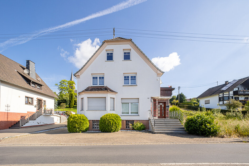 Einfamilienhaus zum Kauf 329.000 € 5 Zimmer 170 m²<br/>Wohnfläche 839 m²<br/>Grundstück Oberlahr 57641