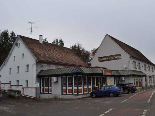 Bar/Café zum Kauf 1.150.000 € 350 m² Gastrofläche 1.089 m² Grundstück Anselfingen Engen 78234