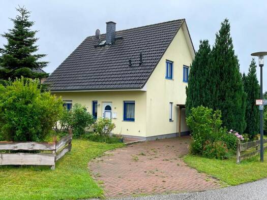 Einfamilienhaus zum Kauf 285.000 € 4 Zimmer 115 m² 682 m² Grundstück frei ab sofort Damgarten Ribnitz-Damgarten 18311