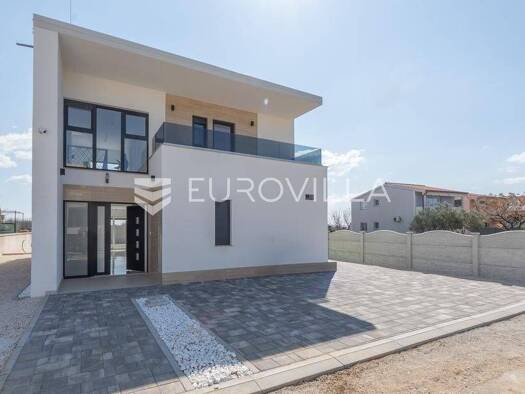 Haus zum Kauf 680.000 € 3 Zimmer 186 m² Privlaka Privlaka