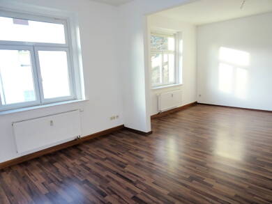 Wohnung zur Miete 330 € 2 Zimmer 59 m² 1. Geschoss frei ab sofort Stadtgutstraße Werdau Werdau 08412