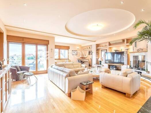 Haus zur Miete 7 Zimmer 850 m² Pantovcak Zagreb