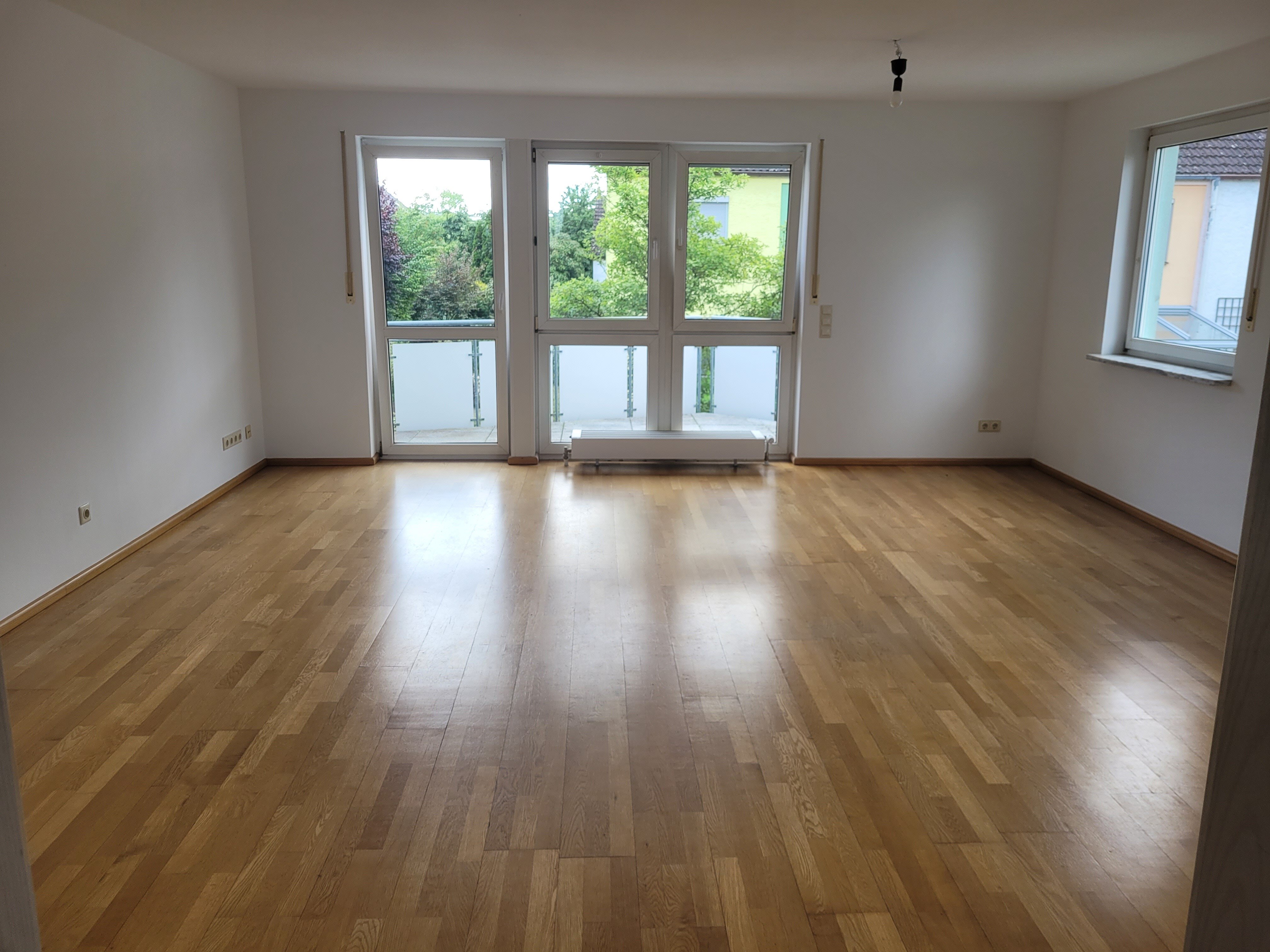 Wohnung zur Miete 790 € 2 Zimmer 74 m²<br/>Wohnfläche 1.<br/>Geschoss ab sofort<br/>Verfügbarkeit Stadeln 175 Fürth 90765