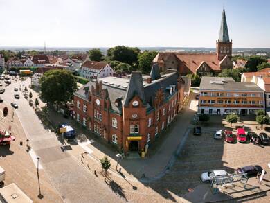 Mehrfamilienhaus zum Kauf 1.595.000 € 20 Zimmer 1.428 m² 1.192 m² Grundstück Bergen Bergen auf Rügen 18528