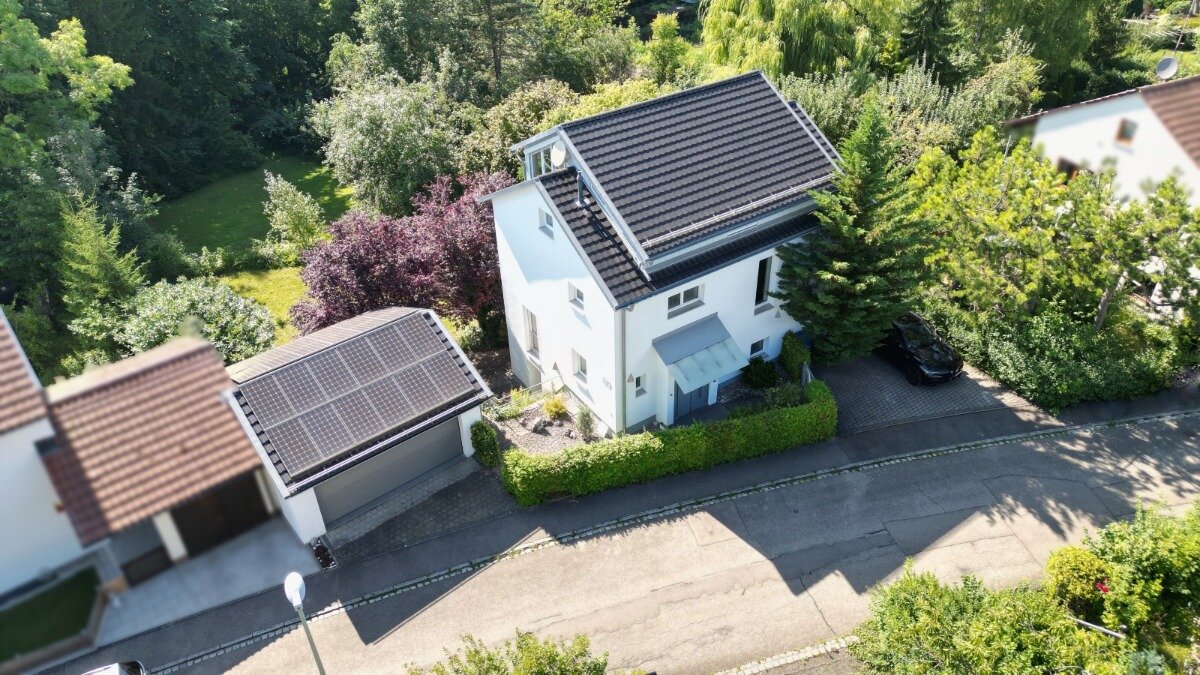 Einfamilienhaus zum Kauf 1.150.000 € 9 Zimmer 246 m²<br/>Wohnfläche 765 m²<br/>Grundstück Safranberg Ulm 89075