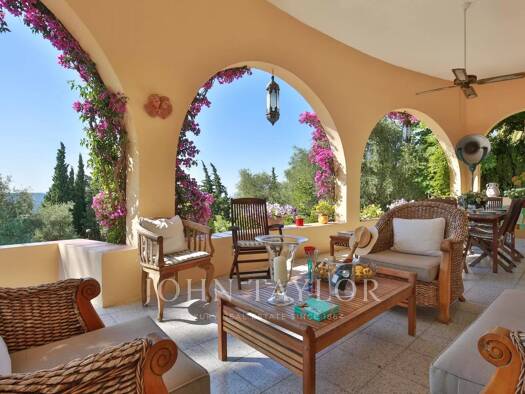 Haus zur Miete auf Zeit 13.000 € 9 Zimmer 272 m² Saint Jean-Saint Christophe Grasse 06130