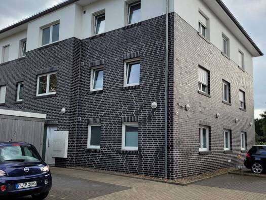 Wohnung zur Miete 445 € 5 Zimmer 115 m² Geschoss 2/3 frei ab sofort Wildeshausen 27793