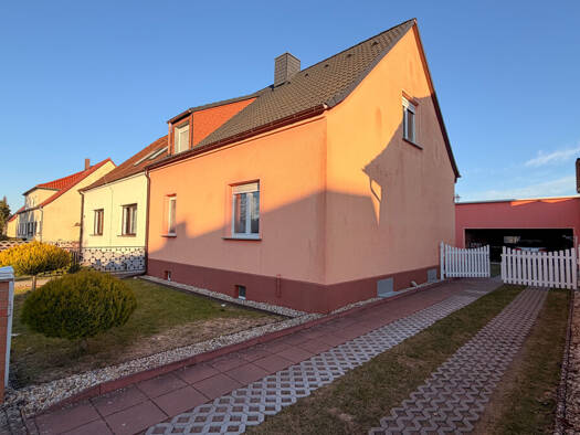 Doppelhaushälfte zum Kauf 159.999 € 5 Zimmer 114 m² 789 m² Grundstück Jeber-Bergfrieden 06868
