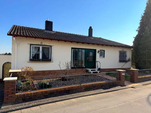 Einfamilienhaus zum Kauf provisionsfrei 599.000 € 5 Zimmer 234 m² 790 m² Grundstück Assenheim Niddatal 61194