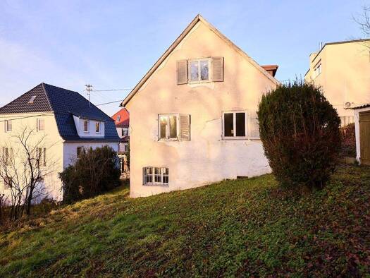 Einfamilienhaus zum Kauf 299.000 € 5 Zimmer 115 m² 965 m² Grundstück Backnang 71522